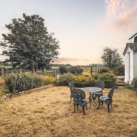 The Gilpin Farmhouse, Lake District Getaway Levens Extérieur photo