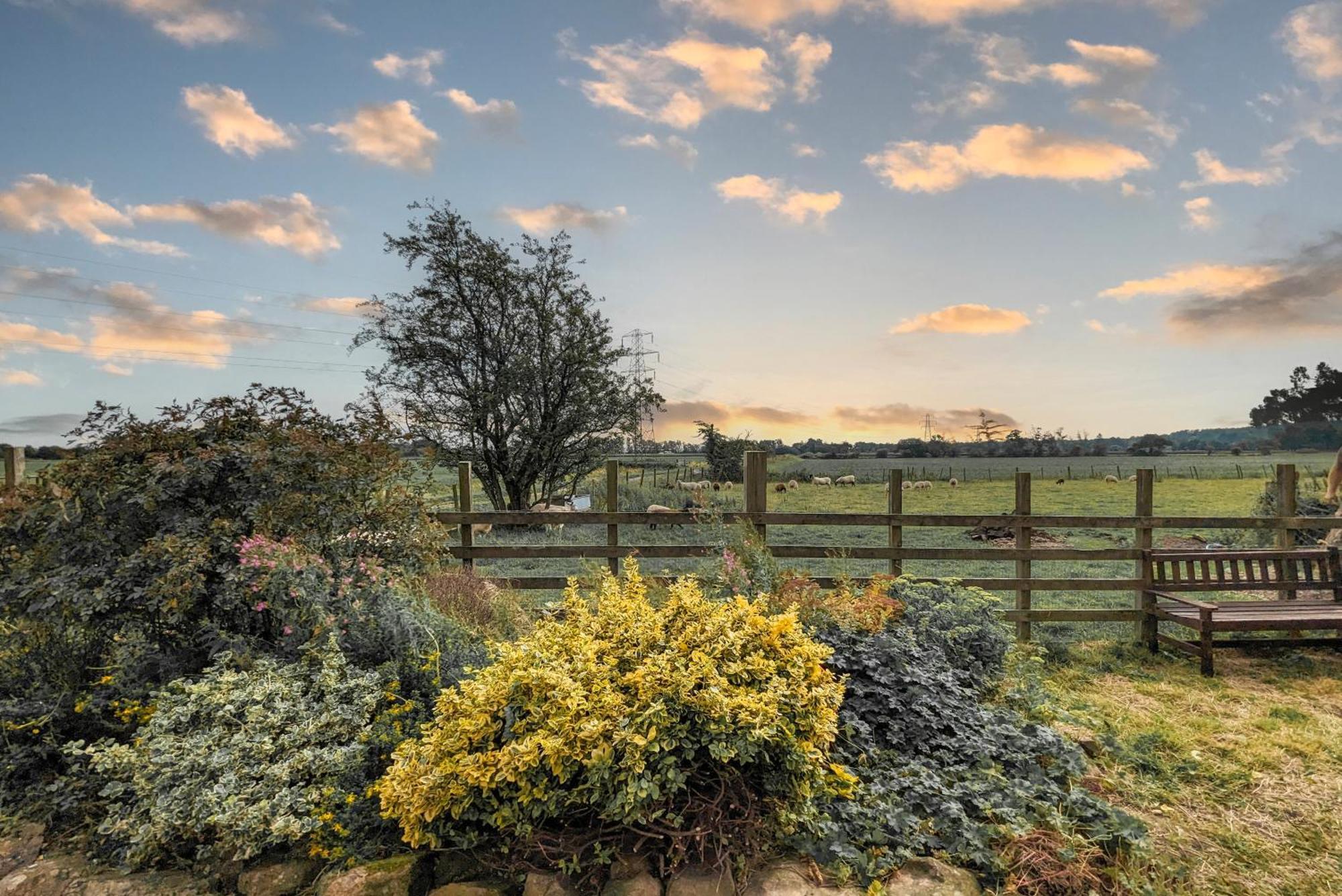 The Gilpin Farmhouse, Lake District Getaway Levens Extérieur photo